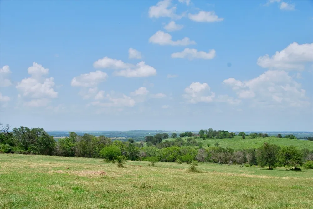 2725 Old Lehmann Road Kingsbury, TX 78638
